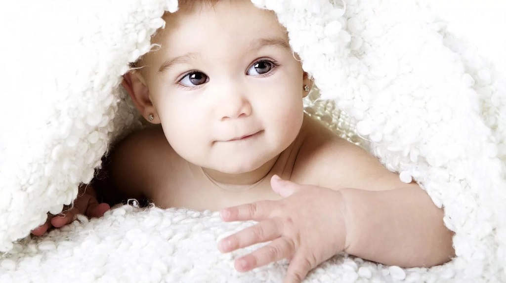 Pueden los piojos afectar a un bebé
